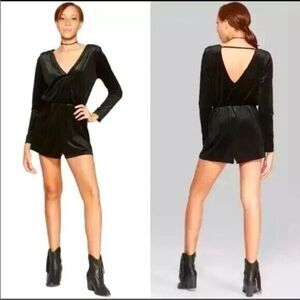 Wild Fable Romper Black Metallic Stripes Long Sleeve V-neck Velvet Sexy Witchy M